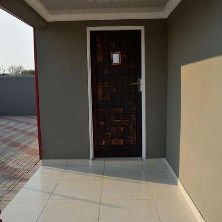 Mathlyn Guesthouse Gaborone Buitenkant foto