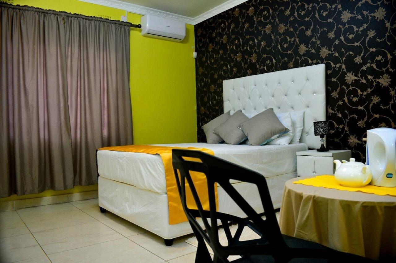 Mathlyn Guesthouse Gaborone Buitenkant foto