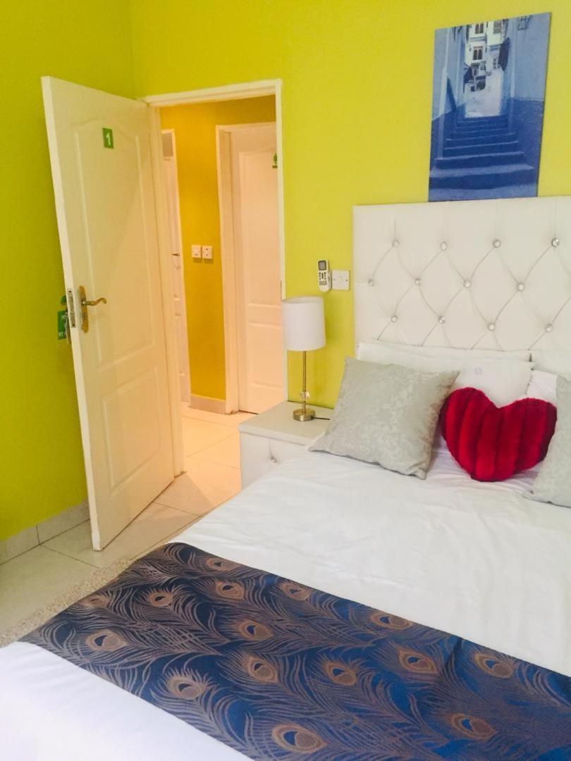 Mathlyn Guesthouse Gaborone Buitenkant foto