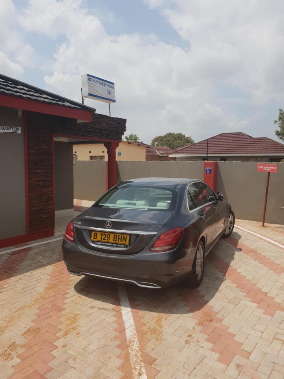 Mathlyn Guesthouse Gaborone Buitenkant foto